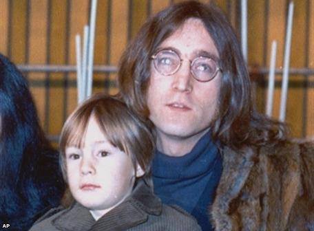 Aprendiendo de los grandes del Rock. Caso: La relación entre Julian Lennon y su padre, John Lennon